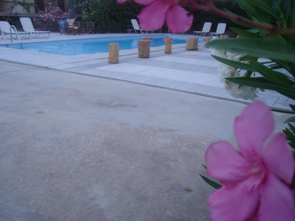 Ammos Tolo Hotel Exterior photo